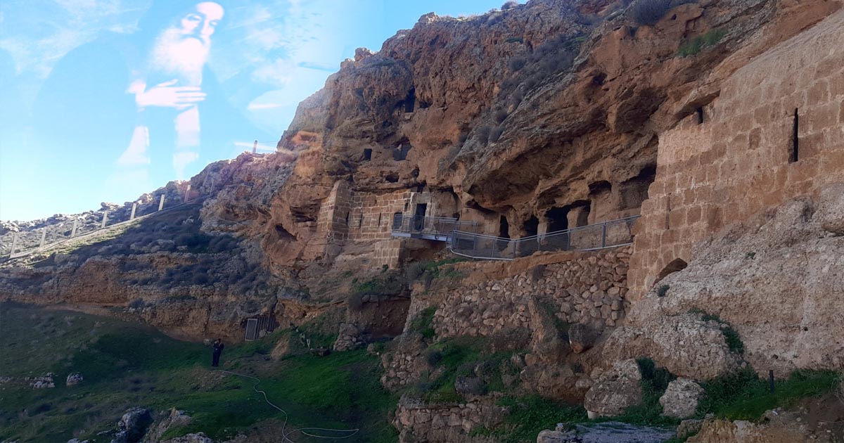 الموارنة، من عظام إلى عظام