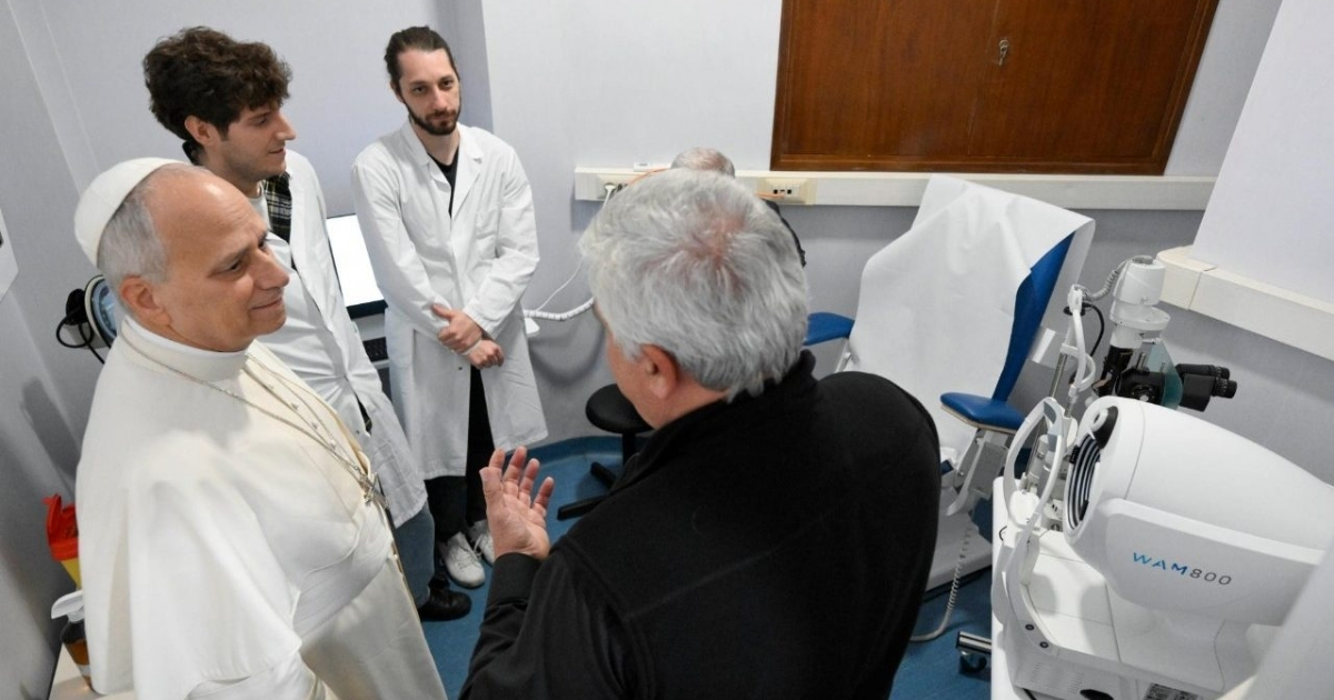 البابا يدشّن "عيادة القدّيس مارتن" في الفاتيكان