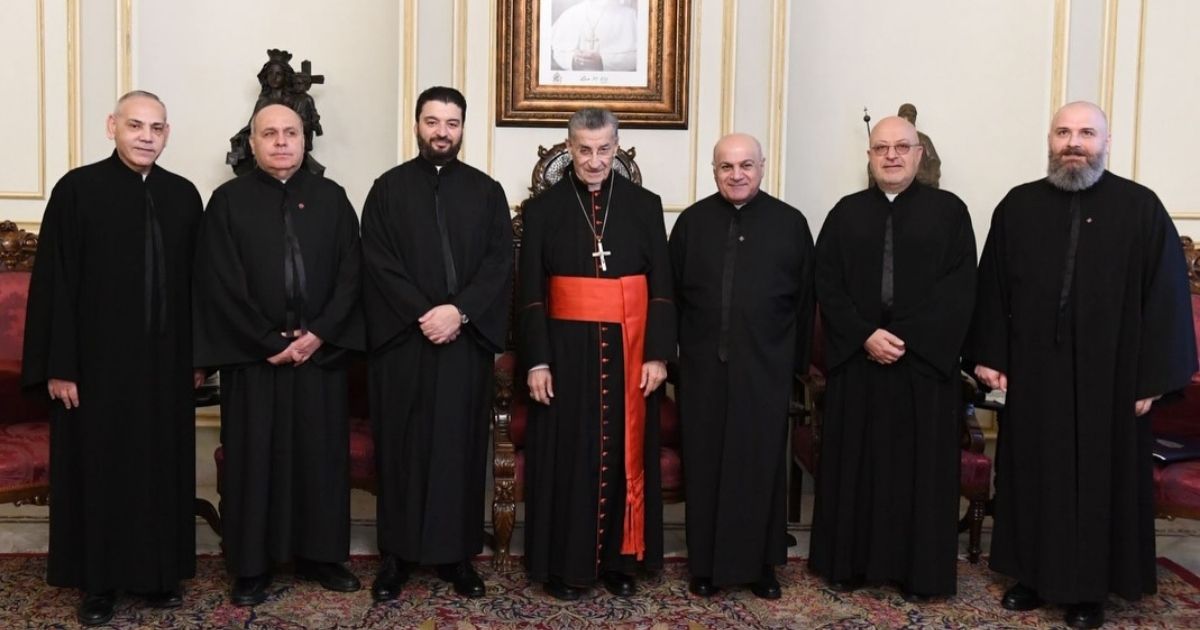 رئيس عام جمعية المرسلين ومجلس المدبرين في زيارة للبطريرك الراعي