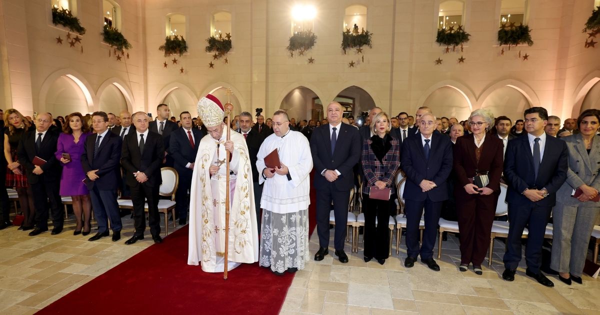 البطريرك الراعي يترأس رتبة الاستعداد لعيد الميلاد المجيد في الجامعة الأنطونية