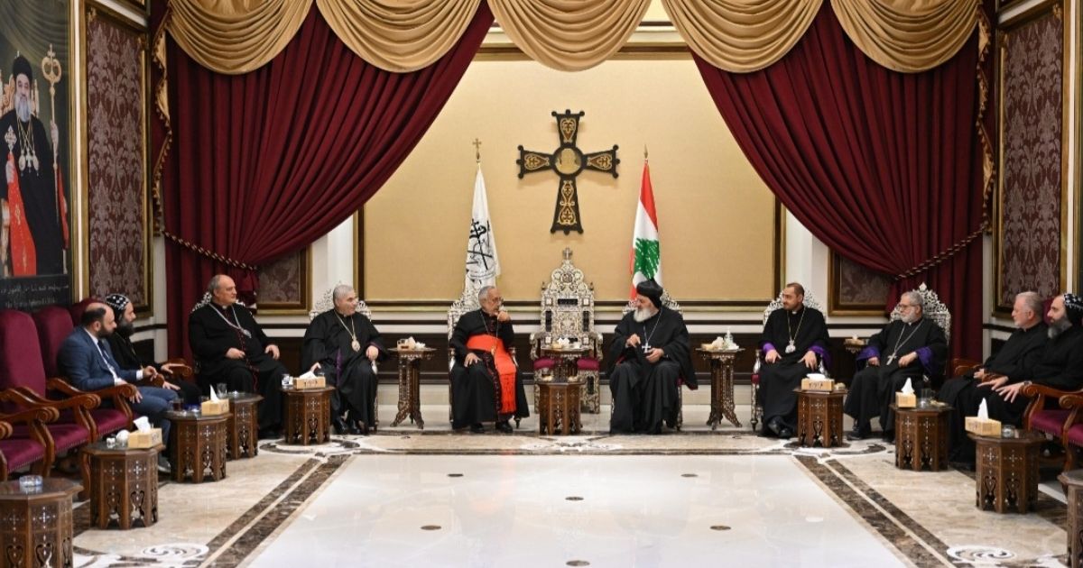 البطريرك ميناسيان يزور البطريرك أفرام الثاني في العطشانة